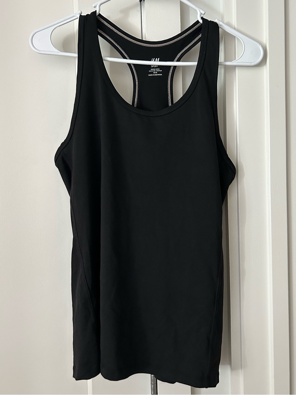 H&M Sport Black Racerback Activewear Tank Top